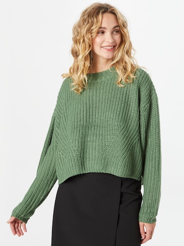 Urban Classics Sweater in Green: front