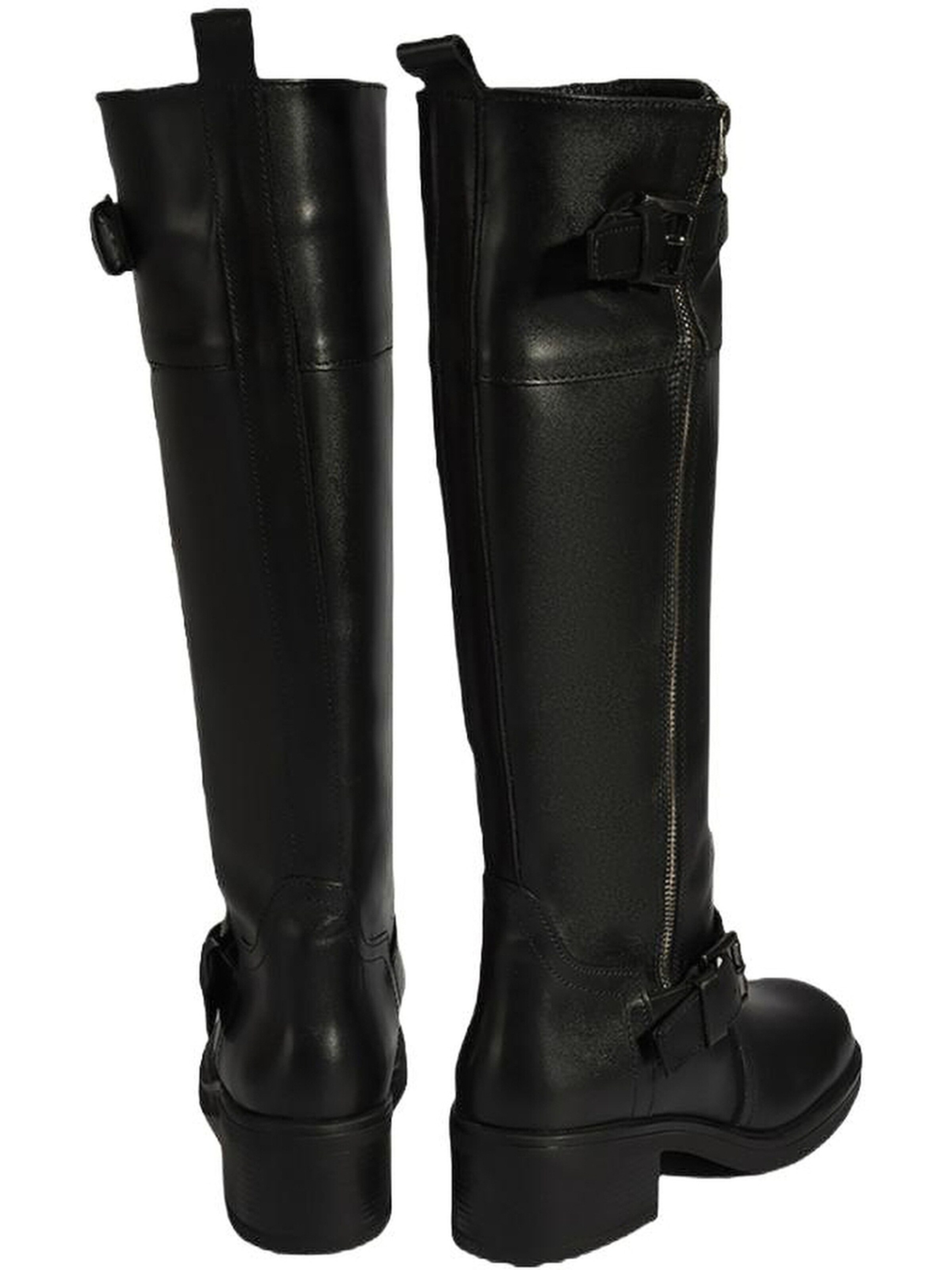 Desa Boots in Black