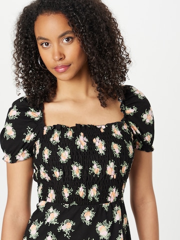 Rochie de la Miss Selfridge pe negru