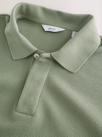 Tricou de la Next pe verde