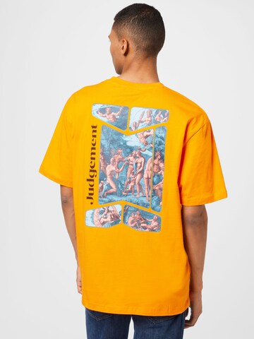 NU-IN - Camisa 'Judgement' em laranja