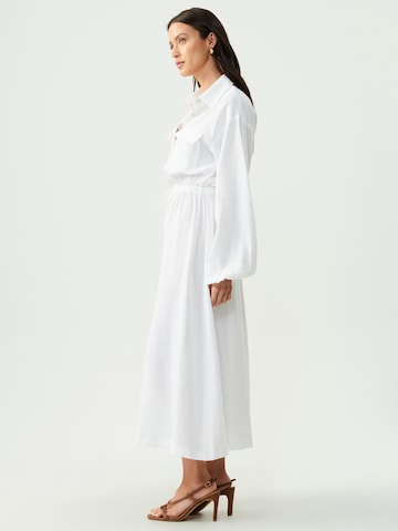 St MRLO Φόρεμα σε λευκό