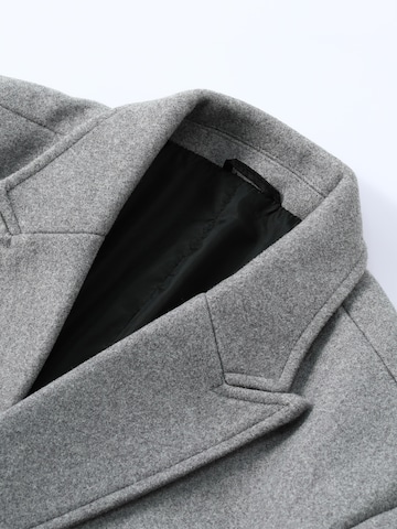 Youthup Wintermantel in Grau