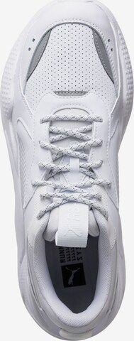 Baskets basses PUMA en blanc