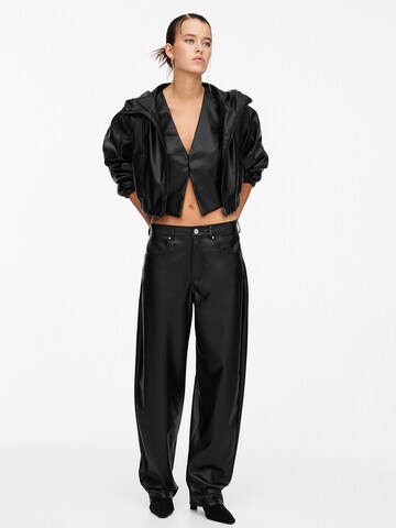 Wide leg Pantaloni di Pull&Bear in nero