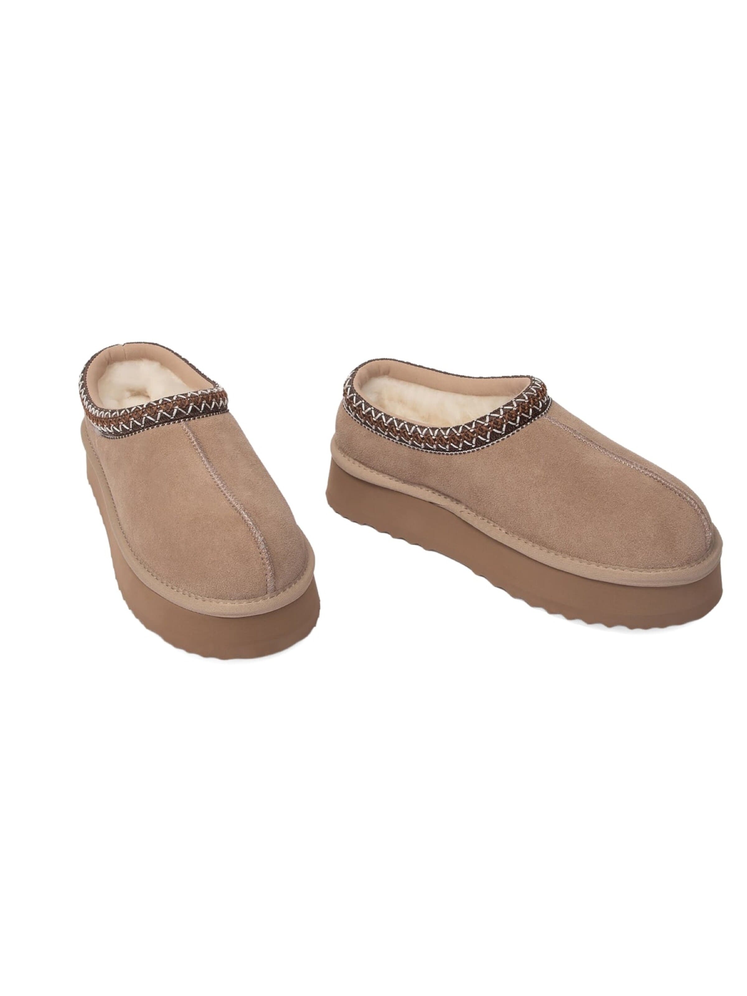 L'Arte Milano Booties in Beige