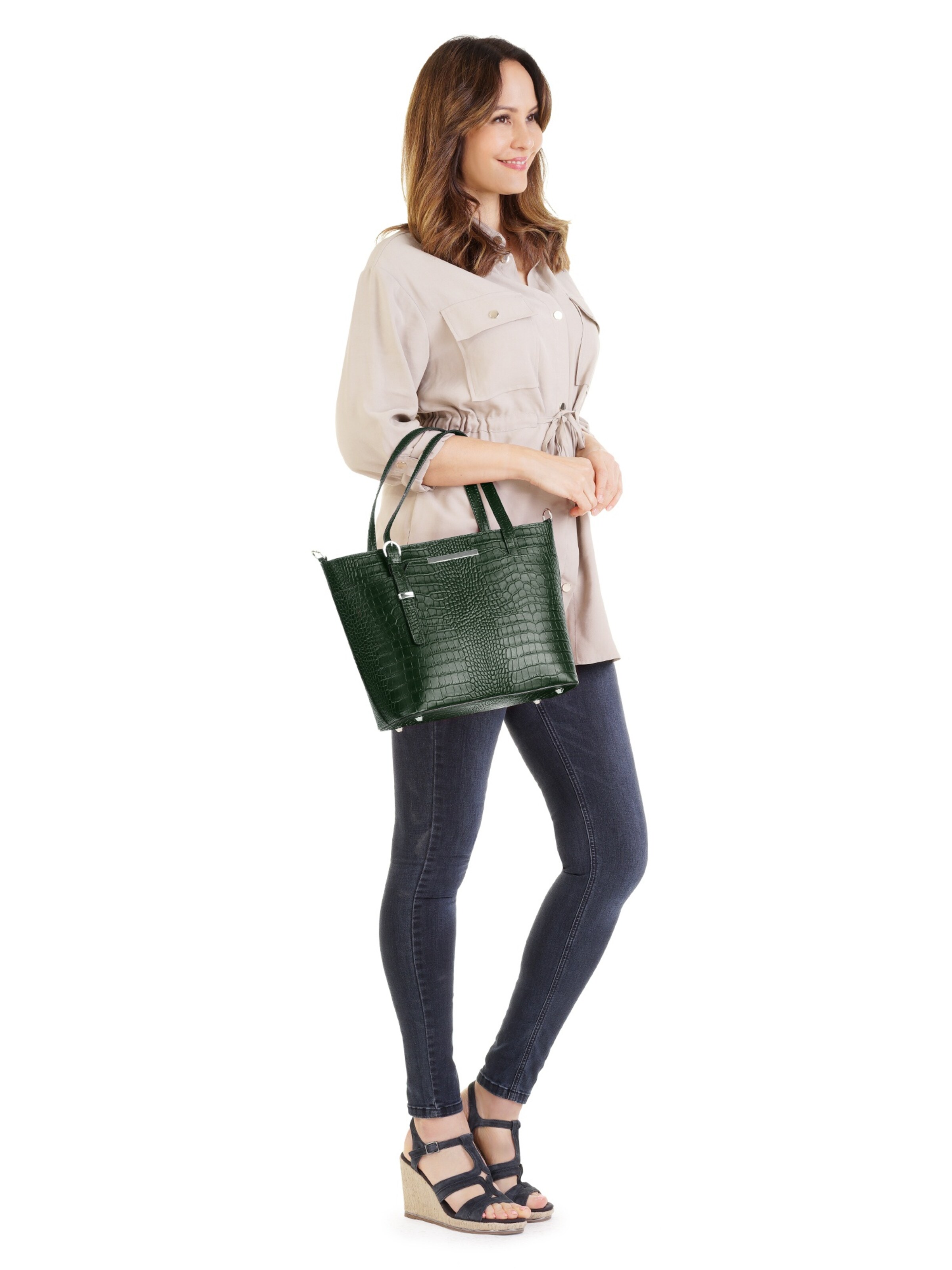 Cluty Handbag in Green