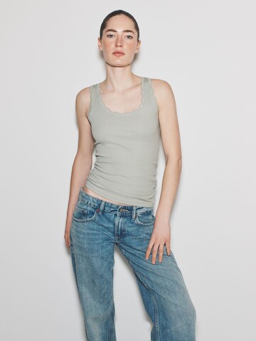 The Set Top in Grey: front