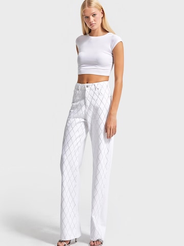 IT'S BASIC Regular Jeans 'Rhinestone Straight High Rise Jeans' in Wit: voorkant