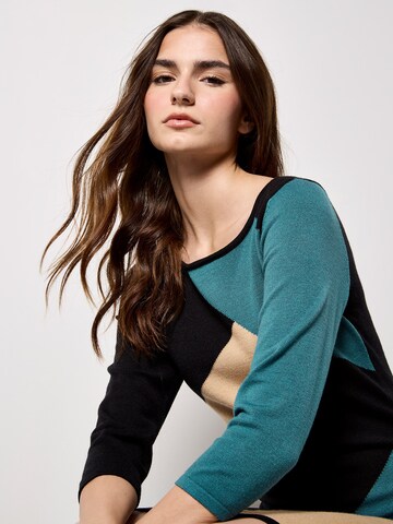 Apricot Dress ' ' in Blue