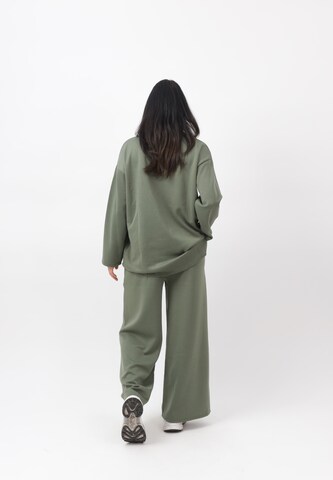 Elara Sweat suit in Green
