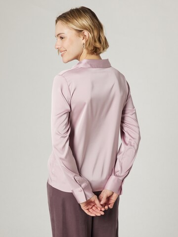 Guido Maria Kretschmer Women Blouse 'Iris' in Roze: terug