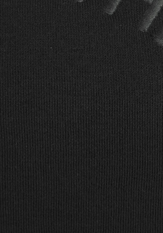 BENCH Sweatshirt in Black