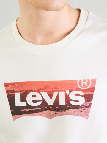 LEVI'S ® Paita 'Classic Graphic Tee' värissä valkoinen