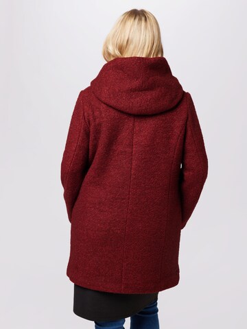 ONLY Carmakoma Between-seasons coat 'SEDONA' in Red