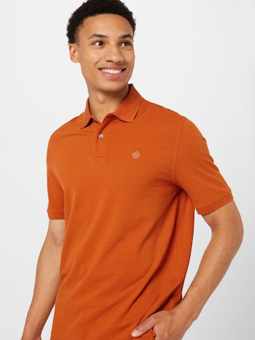 T-Shirt bugatti en orange