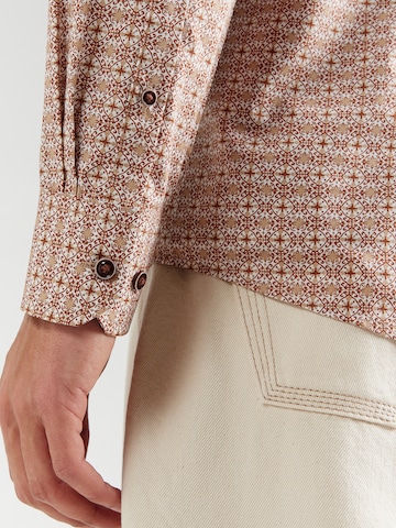 bugatti Slim fit Skjorta i brun