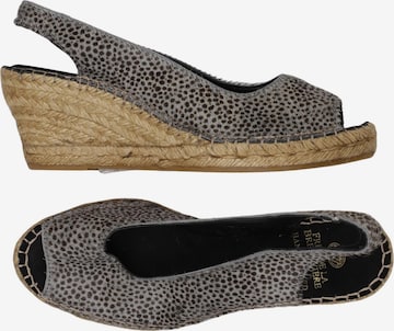 Fred de la BretoniÈre Pumps 38 in Grau: Vorderseite