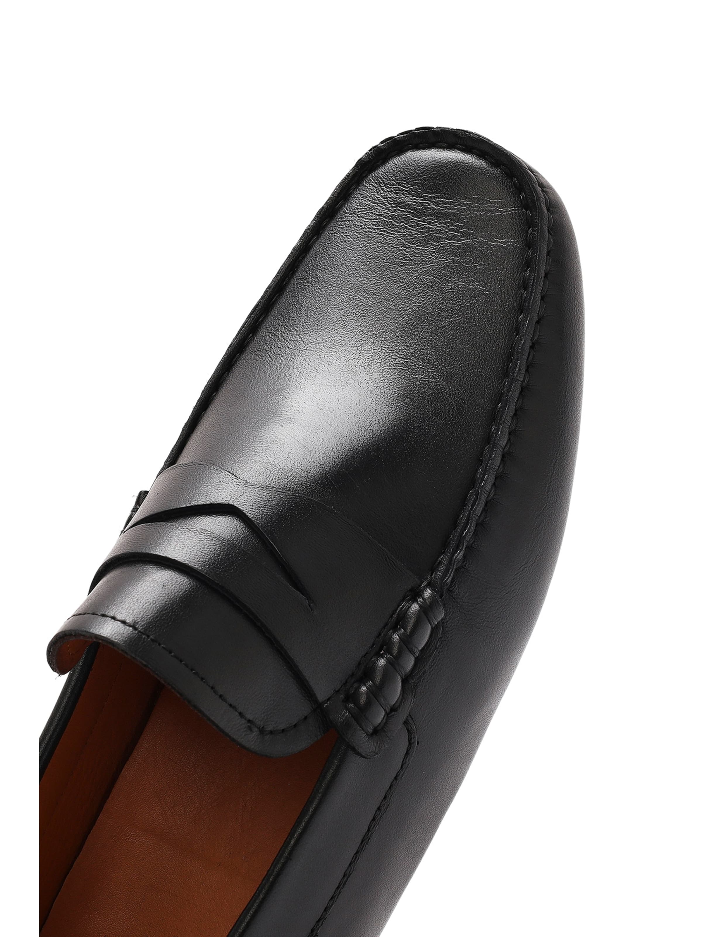 Derimod - Mocassins em preto