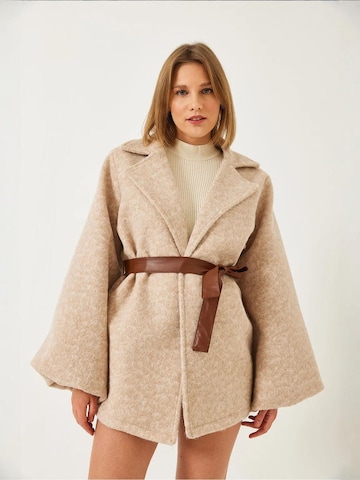 Bianco Lucci Tussenmantel in Beige: voorkant