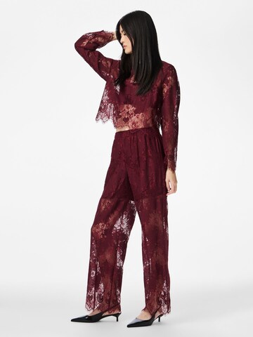 Camicia da donna 'PCRINNE SPITZEN' di PIECES in rosso