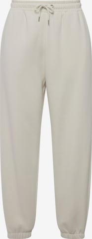 Studio Untold Loose fit Pants in White: front