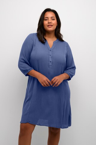 KAFFE CURVE Jurk 'Louisa' in Blauw: voorkant