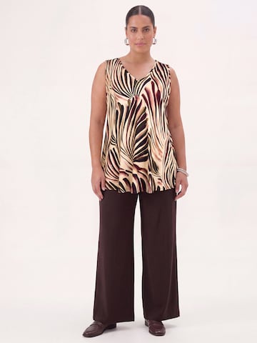 YOEK Top in Beige