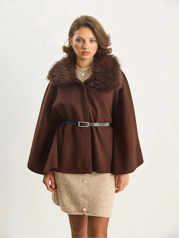 Bianco Lucci Tussenmantel in Bruin