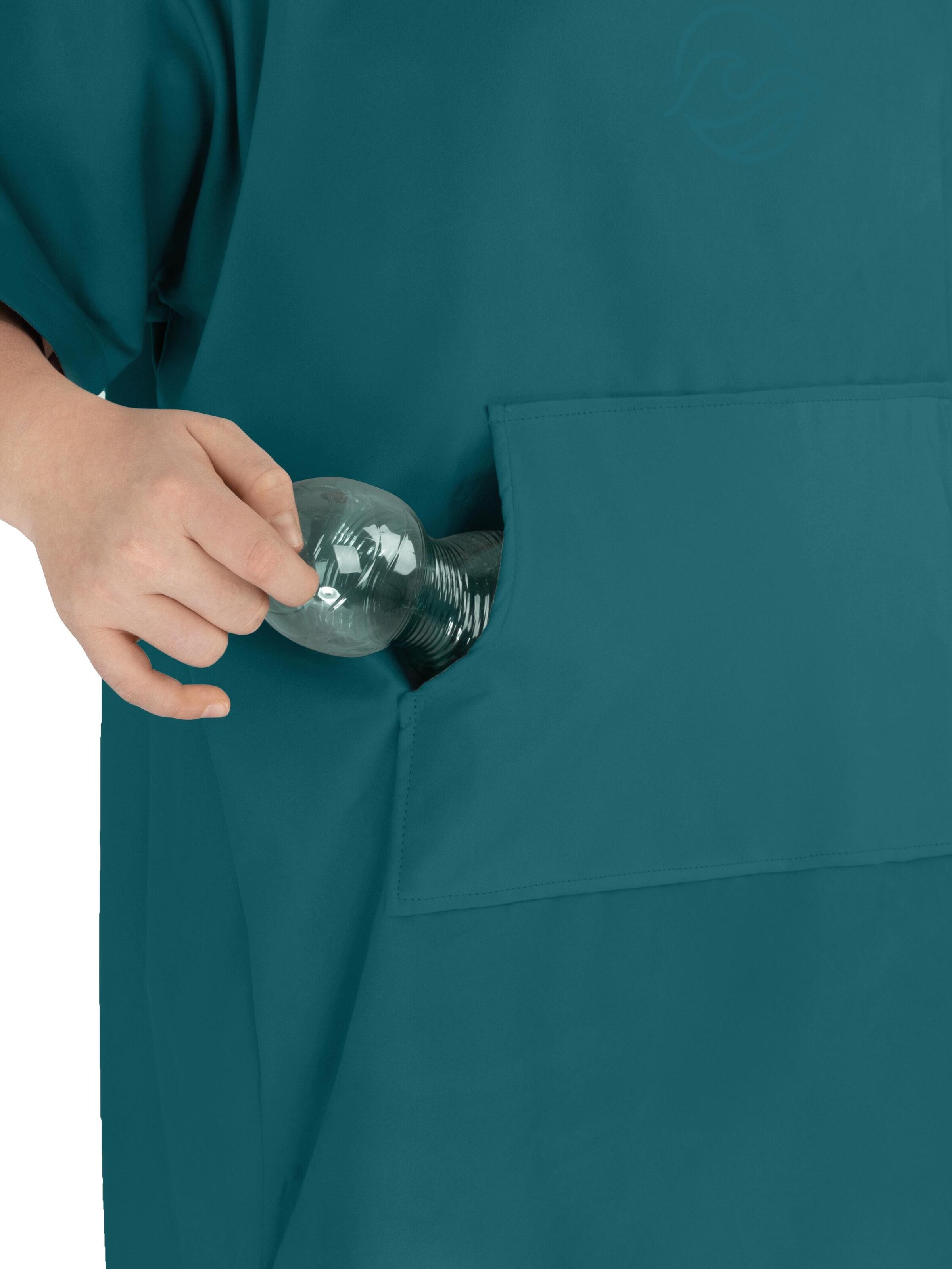 normani Bathrobe 'Luquillo' in Green