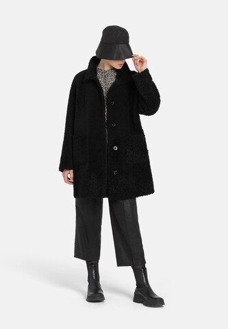 Werner Christ Winter Coat 'Magdalena' in Black