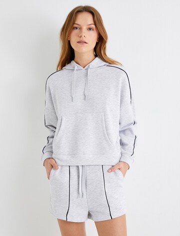 Koton Sweatshirt in Grau: Vorderseite