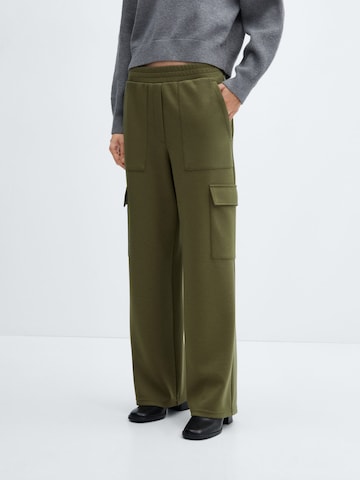 MANGO Loose fit Cargo Pants 'BREMO' in Green: front