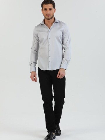 7Camicie - Ajuste estrecho Camisa de negocios 'Firenze Satin Man Shirt Lilac' en gris