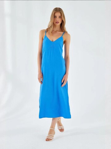 MixRay Kleid 'Midi'‌‌‌‌‌‌‌‌‌ in Blau: Vorderseite