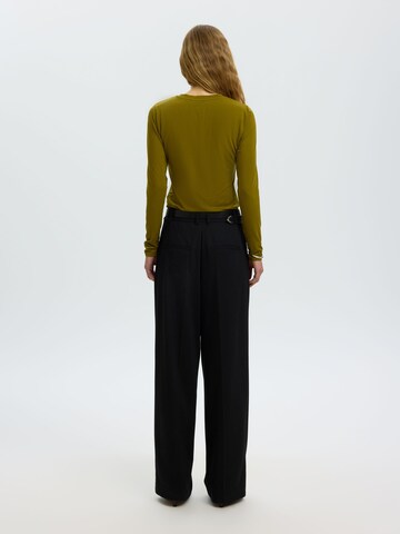 SELECTED - Camiseta en marrón