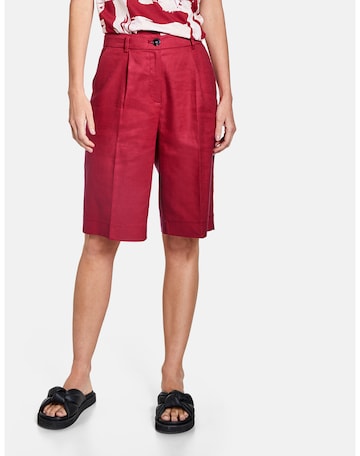 GERRY WEBER Regular Pleated Pants in Red: front