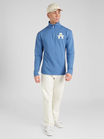 AÉROPOSTALE Sweatshirt in Blau