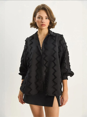 Bianco Lucci - Blusa em preto