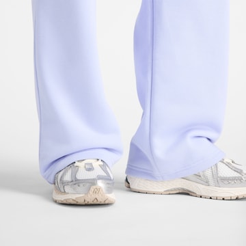 new balance - Pierna ancha Pantalón en lila