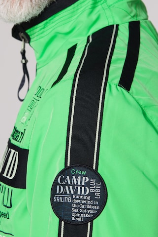 CAMP DAVID Leichter Blouson mit Tapes und Artworks in Grün