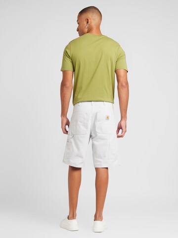 Carhartt WIP Loosefit Shorts in Grau