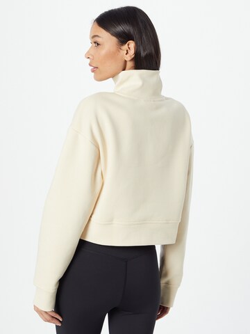 Casall Athletic Sweatshirt in Beige