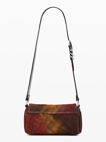 Desigual Olkalaukku värissä ruskea
