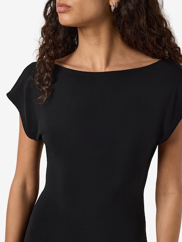 Noisy may - Vestido en negro