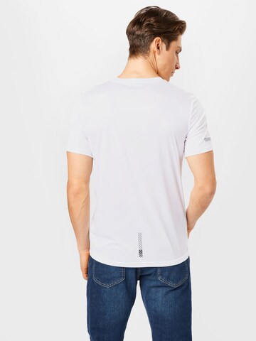 T-Shirt fonctionnel 'Beyond Limits' Superdry en blanc