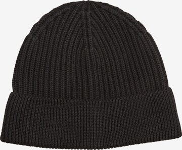 s.Oliver Beanie in Black: front