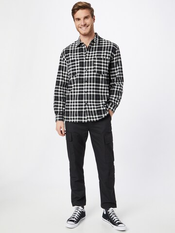 ABOUT YOU Limited Regular fit Button Up Shirt 'Kadir' in Black