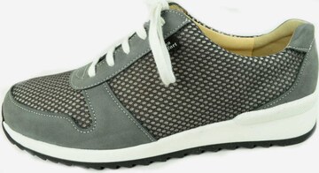 Finn Comfort Lace-Up Shoes in Green