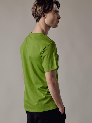 Maglietta 'Girocollo' di OWN Off With Nature in verde